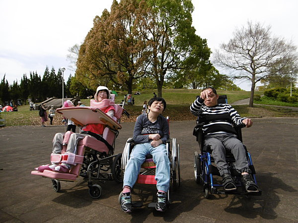 5月3日 希望ヶ丘で野外アートを楽しんできました